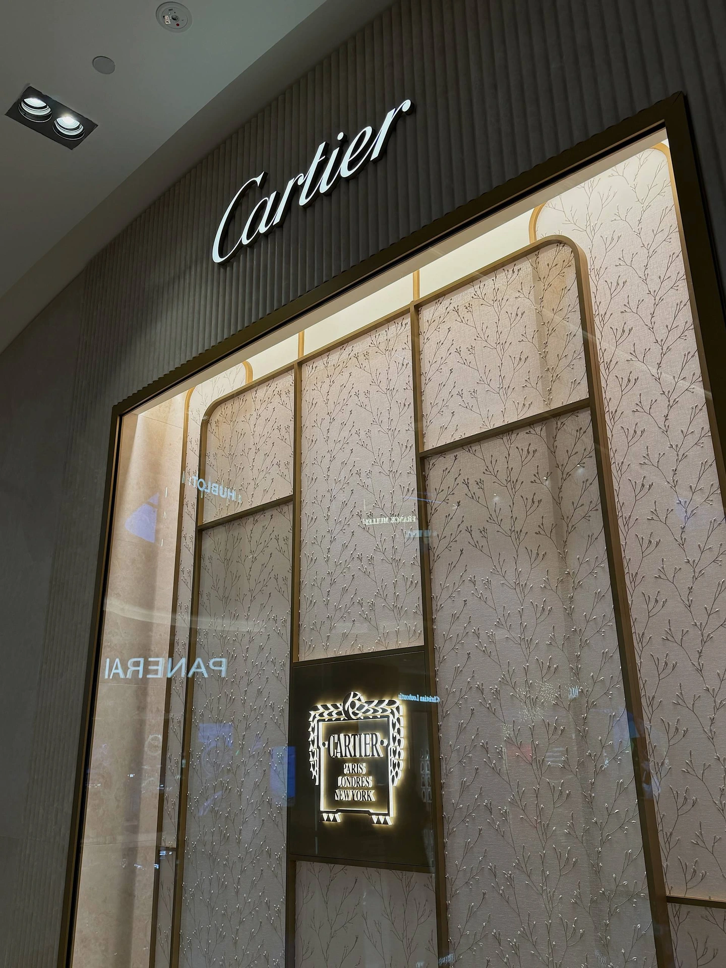 Популярные коллекции украшений Cartier