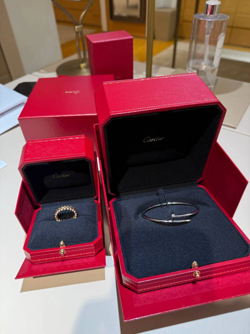 От чего зависит цена украшений Cartier