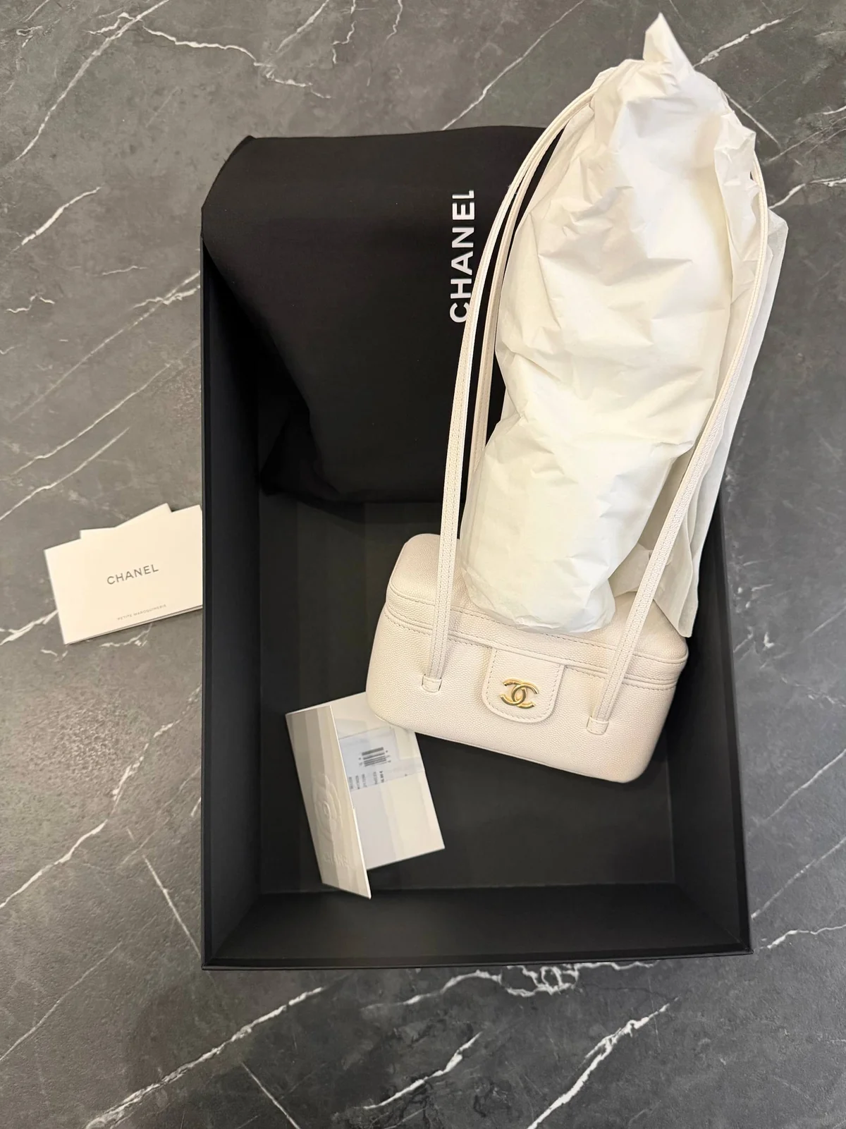 Сумки и аксессуары люкс-брендов